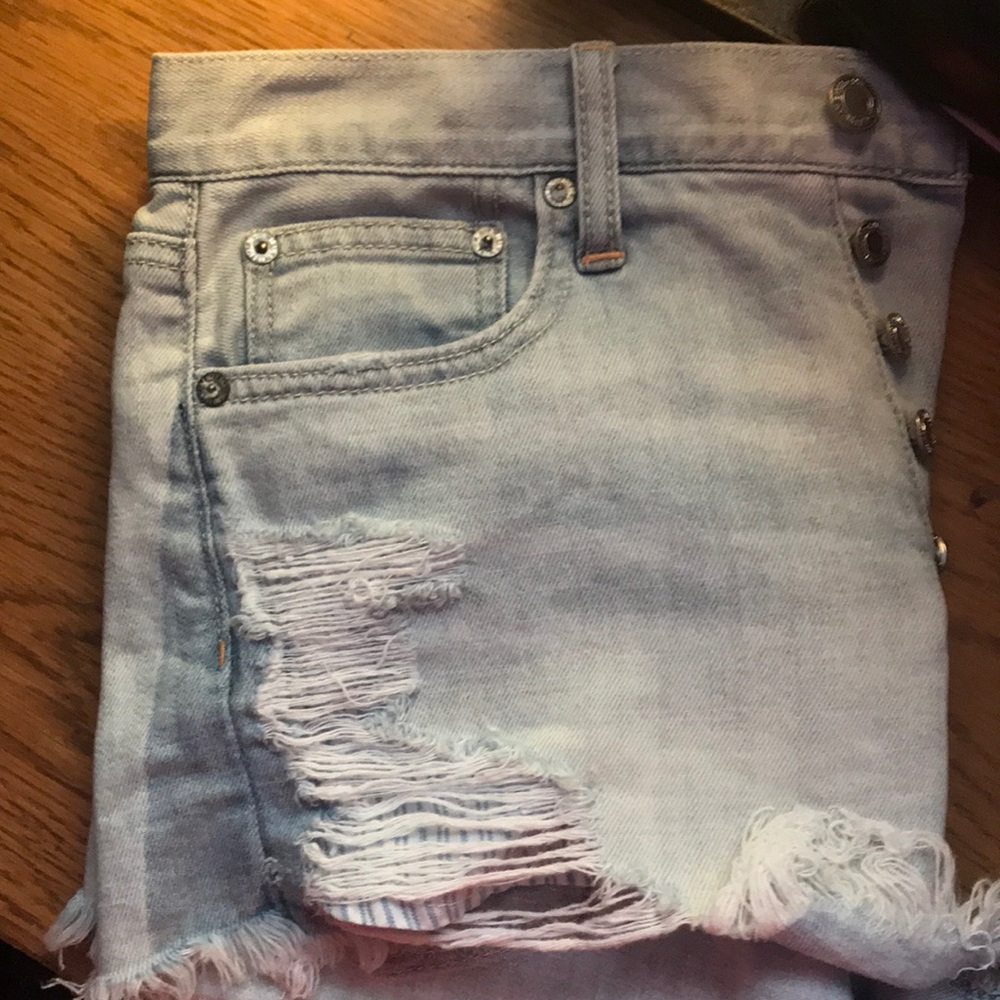 American Eagle Vintage High-Rise Festival Shorts